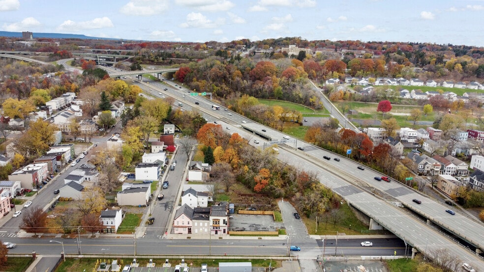 More Photos Of 1118 Broadway, Albany Bar For Sale