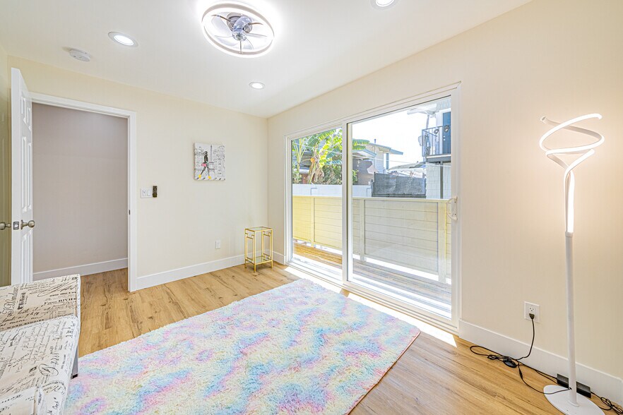 More Photos Of 5633 La Mirada Ave, Los Angeles Apartments For Sale