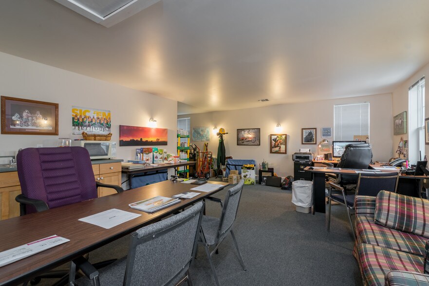 More Photos Of 101 E Pier St, Port Washington Office For Lease