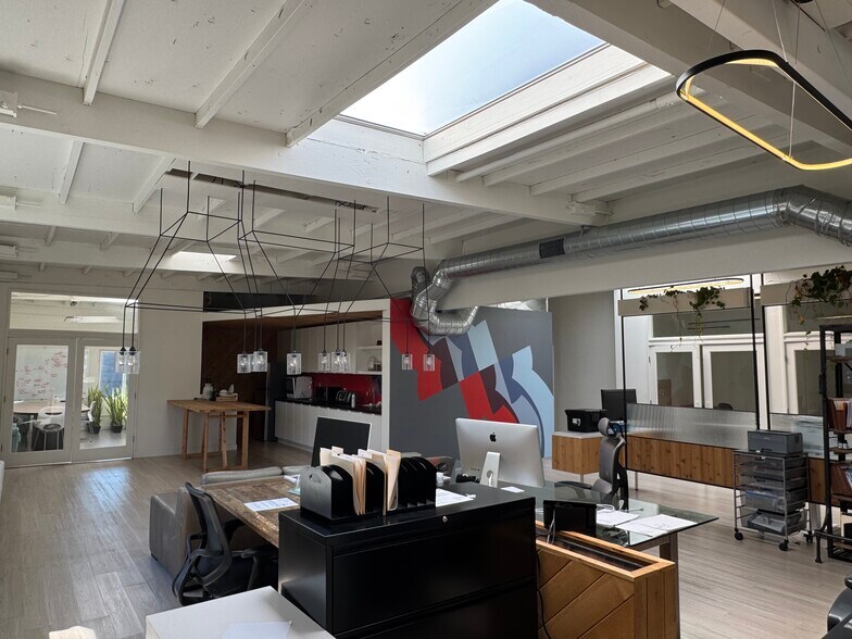 More Photos Of 441-475 Coloma St, Sausalito Light Manufacturing For Lease