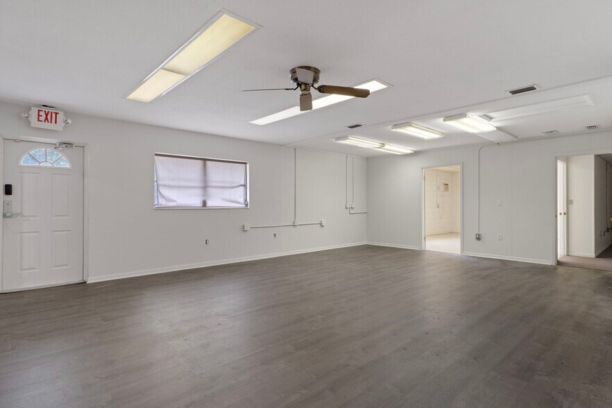 More Photos Of 377 Highway 40 W, Inglis Flex For Sale