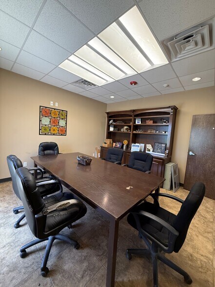 More Photos Of 1504 Nederland Ave, Nederland Storefront Retail Office For Sale