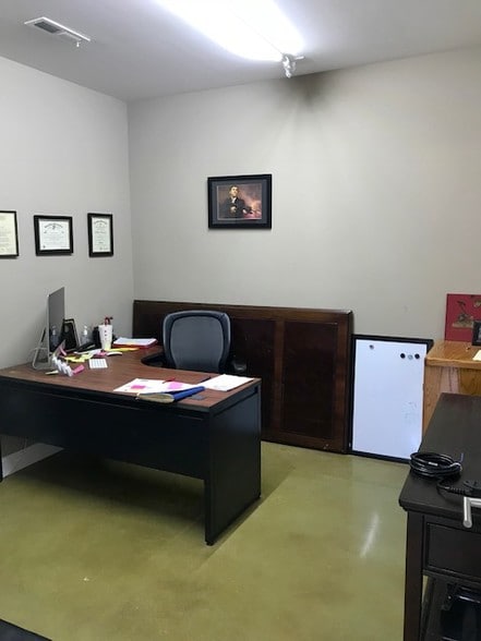 More Photos Of 1058 Lovell Rd, Knoxville Warehouse For Sale