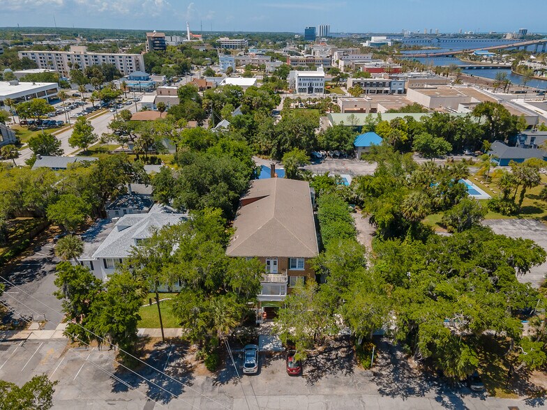 More Photos Of 124 Live Oak Ave, Daytona Beach Apartments For Sale