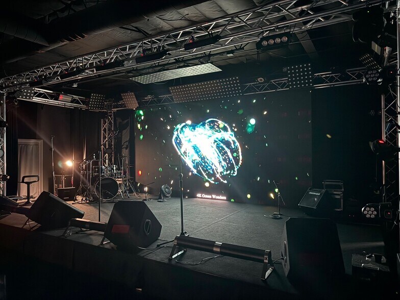 More Photos Of 1142 W Indian School Rd, Phoenix Office For Sale