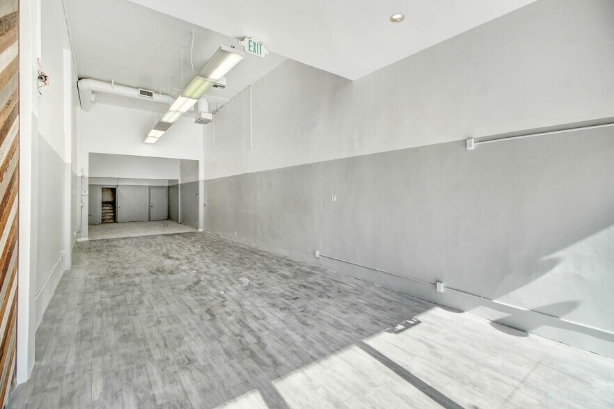 More Photos Of 130-140 N San Fernando Blvd, Burbank Storefront For Lease