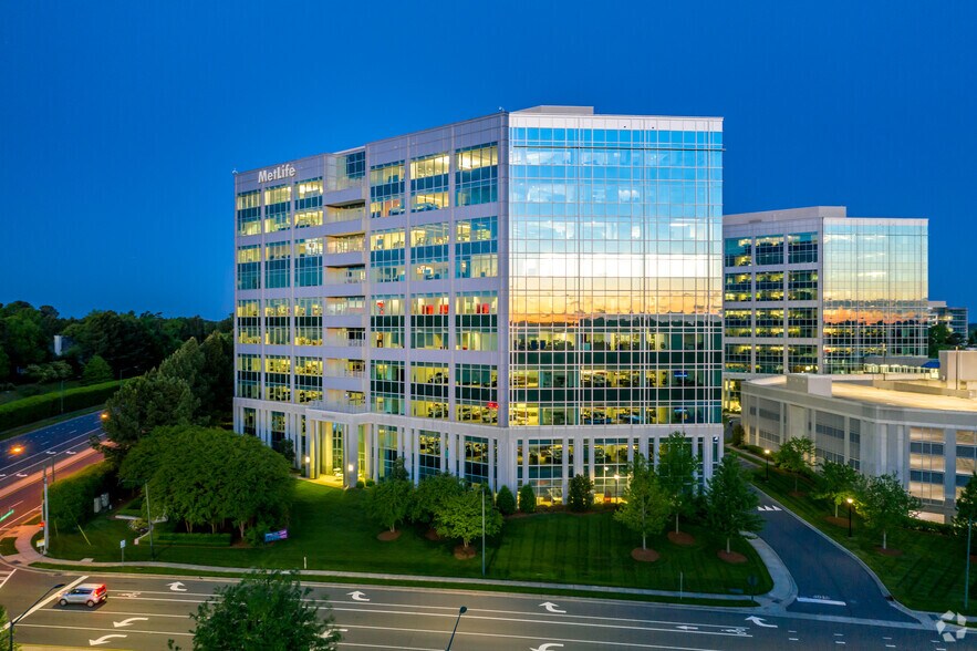 More Photos Of 11215 N Community House Rd, Charlotte Office For Lease