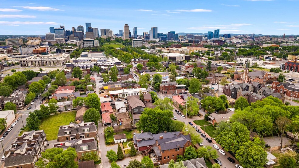 More Photos Of 1308 6th Ave N, Nashville Office Residential For Sale