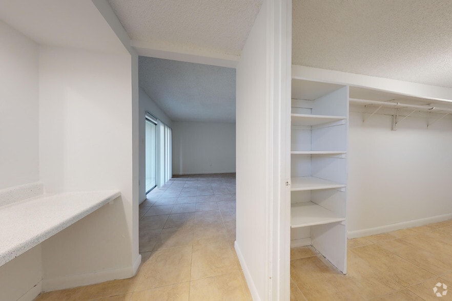 More Photos Of 8445 Springtree Dr, Sunrise Apartments For Sale