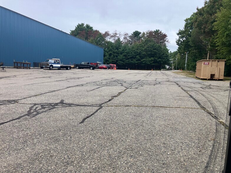 More Photos Of 185 Lafayette Rd, North Hampton Warehouse For Lease