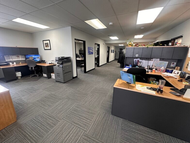 More Photos Of 5171 Plainfield Ave NE, Grand Rapids Medical For Sale