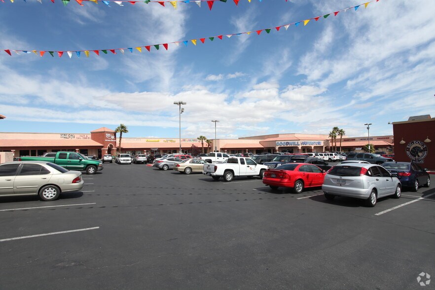 More Photos Of 6320-6388 W Sahara Ave, Las Vegas Freestanding For Lease