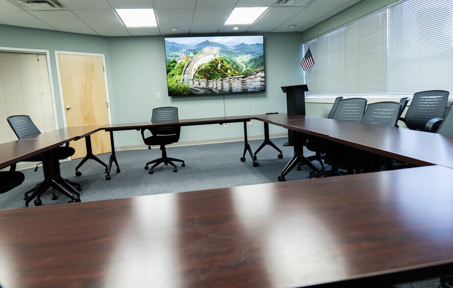More Photos Of 731 James St, Syracuse Office Residential For Lease