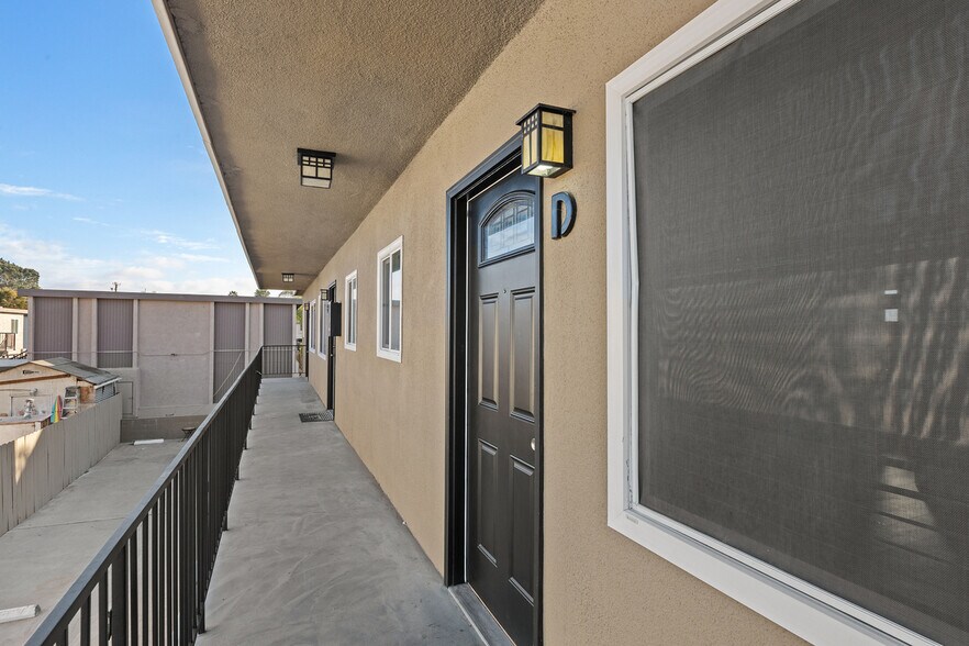 More Photos Of 1413 Hemlock Ave, Imperial Beach Apartments For Sale