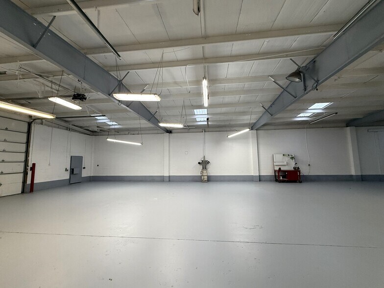 More Photos Of 151 Ferris st, Galesburg Warehouse For Sale