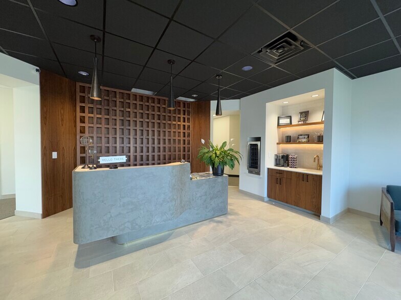 More Photos Of 1155 Del Monte St, Redding Office For Lease