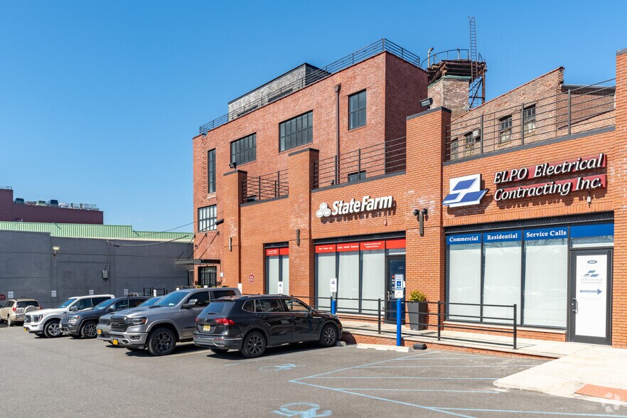More Photos Of 50-05 Metropolitan Ave, Ridgewood Office For Lease