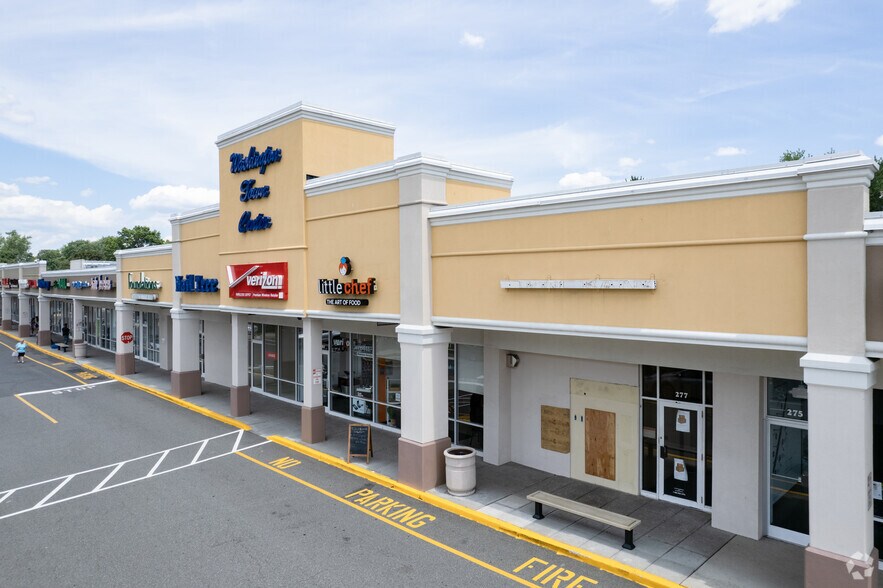 Primary Photo Of 249-315 Pascack Rd, Washington Township Bergen Storefront For Lease