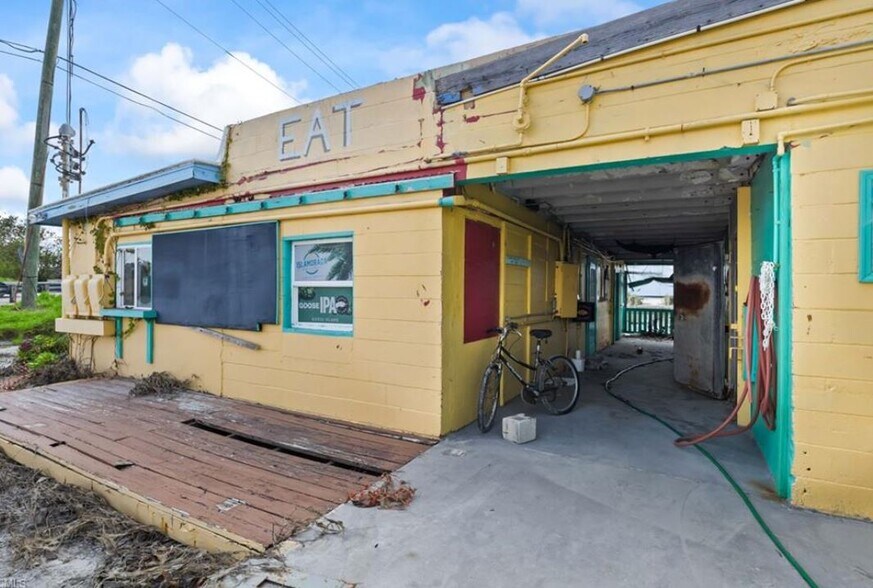 More Photos Of 4520 Pine Island Rd NW, Matlacha Land For Sale