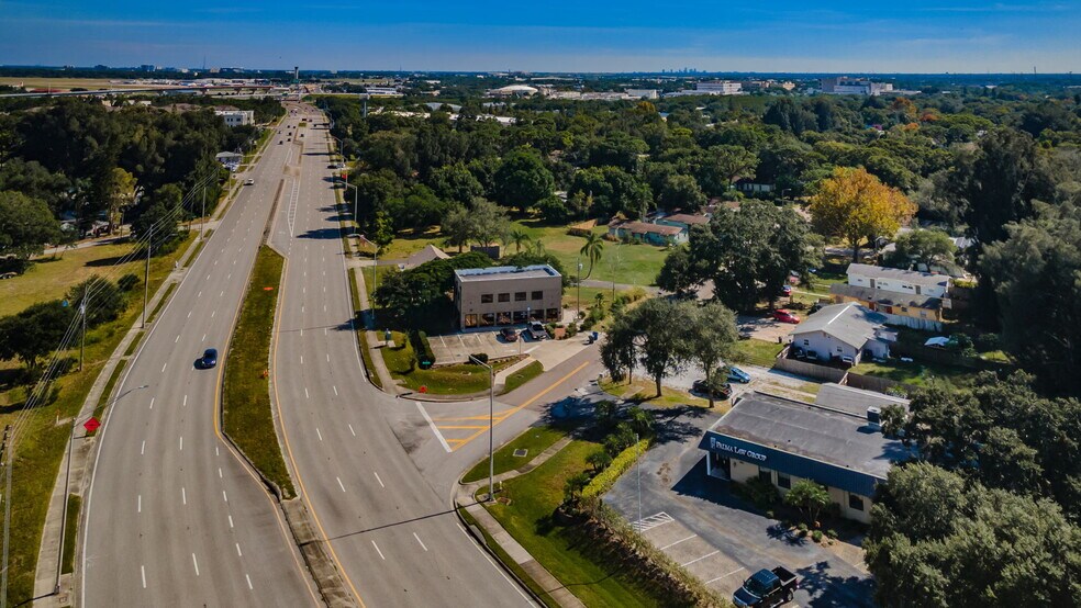 More Photos Of 5510 Roosevelt Blvd, Clearwater Office For Lease