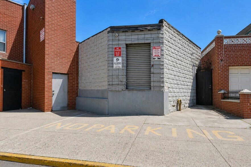 More Photos Of 62-42 Forest Ave, Ridgewood Storefront Retail Residential For Sale