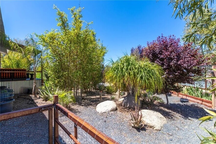 More Photos Of CA-371, Aguanga Land For Lease