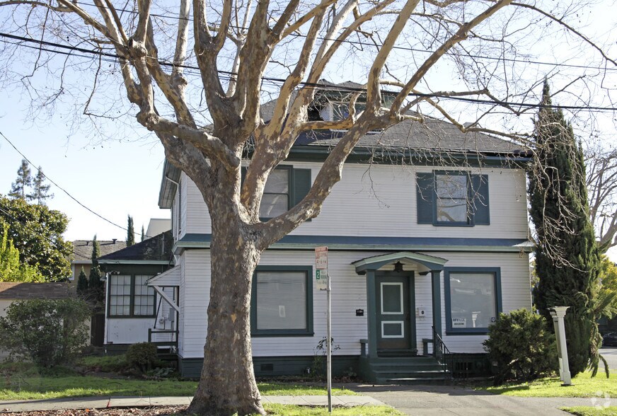 More Photos Of 1104 Irwin St, San Rafael Office For Sale