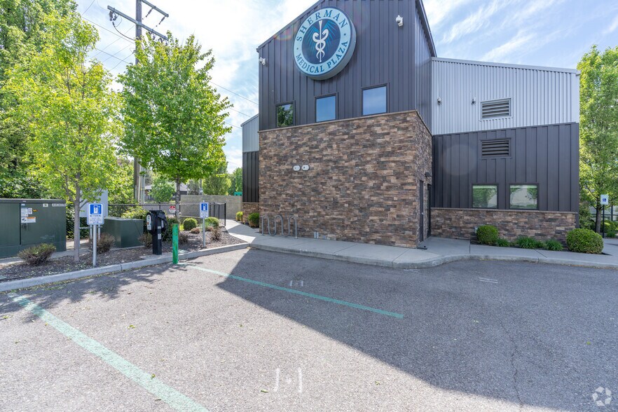 More Photos Of 324 S Sherman St, Spokane Medical For Sale
