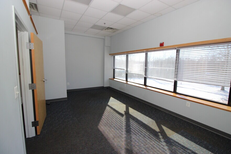 More Photos Of 731 Wambold Rd, Souderton Warehouse For Lease