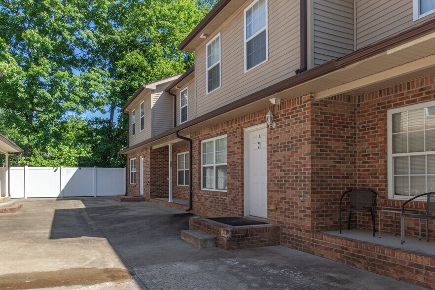 More Photos Of 162 Condor Ct, Clarksville Apartments For Sale