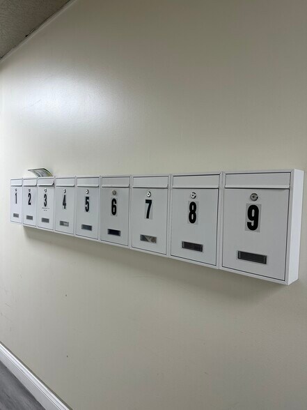 More Photos Of 191-193 Main St, Hackensack Storefront Retail Office For Lease