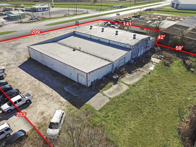 More Photos Of 1838 Federal Rd, Houston Warehouse For Sale