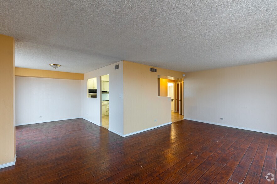 More Photos Of 1617 27th St, Lubbock Apartments For Sale