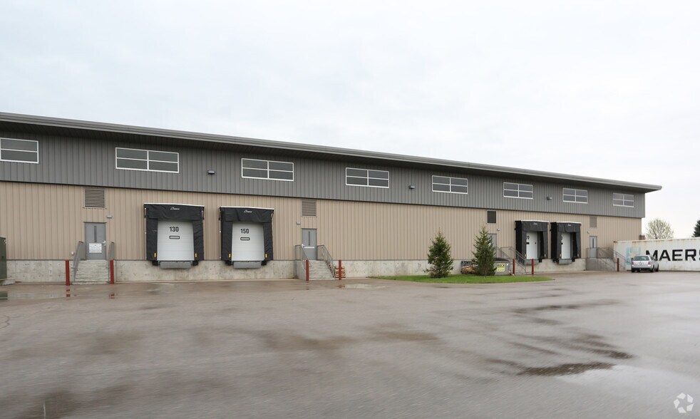 More Photos Of 2949 Venture Dr, Janesville Light Manufacturing For Lease