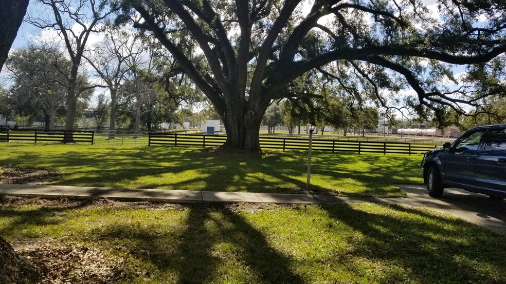 More Photos Of NE Lee St, Wildwood Land For Sale