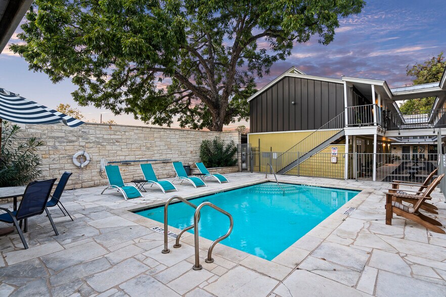 More Photos Of 2523 Durwood St, Austin Apartments For Sale