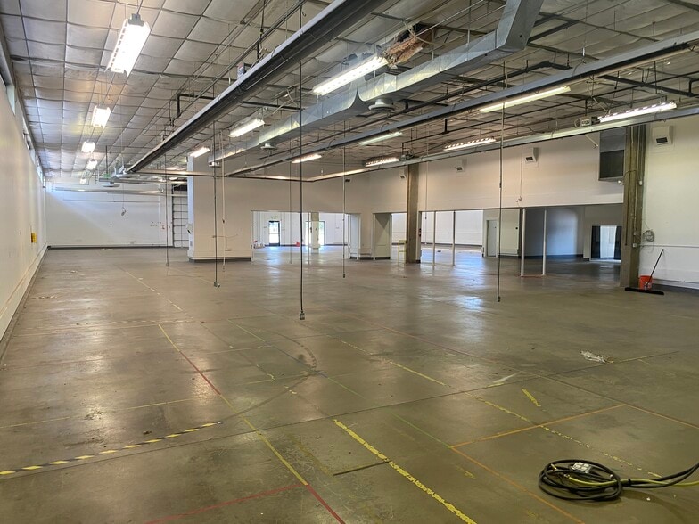 More Photos Of 1860 38th St, Boulder Distribution For Lease