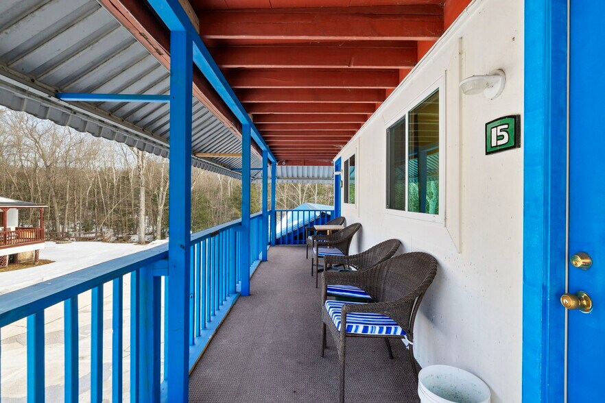 More Photos Of 180 Main St, North Woodstock Hotel For Sale