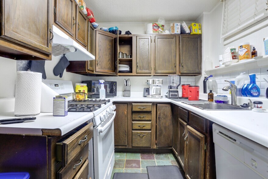 More Photos Of 1133 Clarkson St, Denver Apartments For Sale