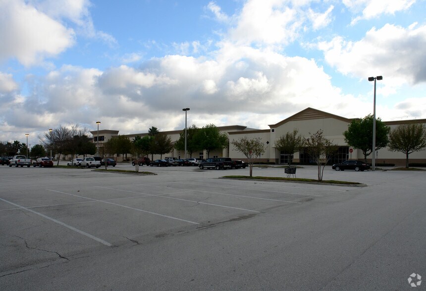 More Photos Of 4403-4697 Millenia Plaza Way, Orlando Unknown For Lease