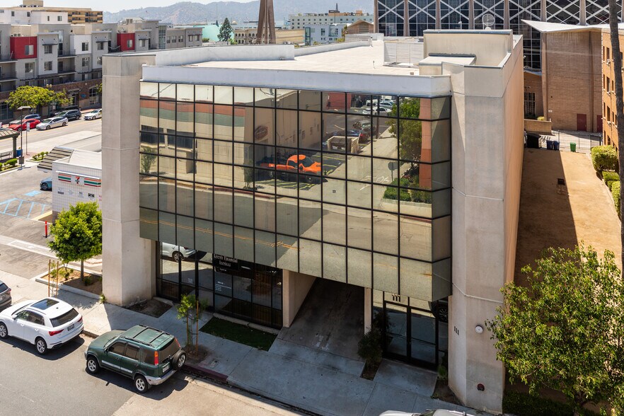 Primary Photo Of 111 N Jackson St, Glendale Office For Sale