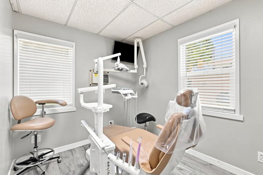 More Photos Of 411 E Palm Ave, Burbank Medical For Lease