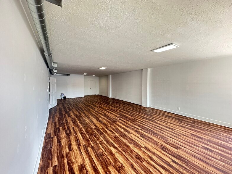 More Photos Of 25 E Kensington Ave, Salt Lake City Storefront For Sale