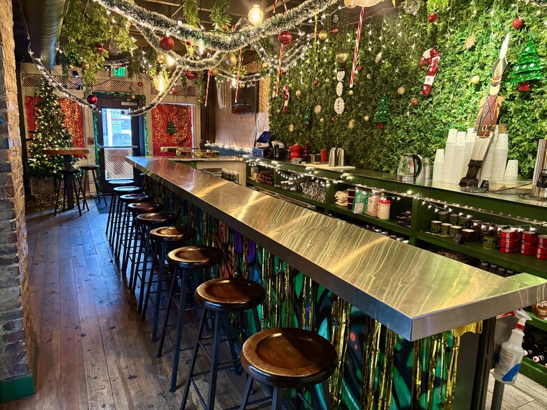 More Photos Of 12-18 E Cross St, Baltimore Storefront For Sale