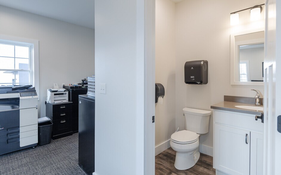 More Photos Of 6 Ames Plaza Ln, Walpole Office For Sale