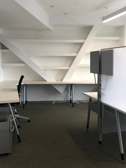 More Photos Of 110 York St, Brooklyn Office For Lease