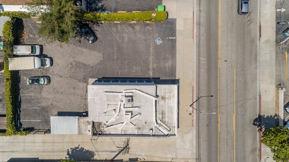 More Photos Of 1412 E Wilson Ave, Glendale Freestanding For Sale