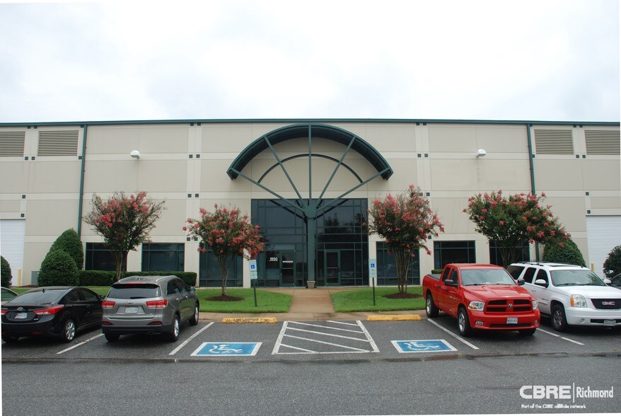 More Photos Of 1900-1984 Ruffin Mill Rd, South Chesterfield Distribution For Lease