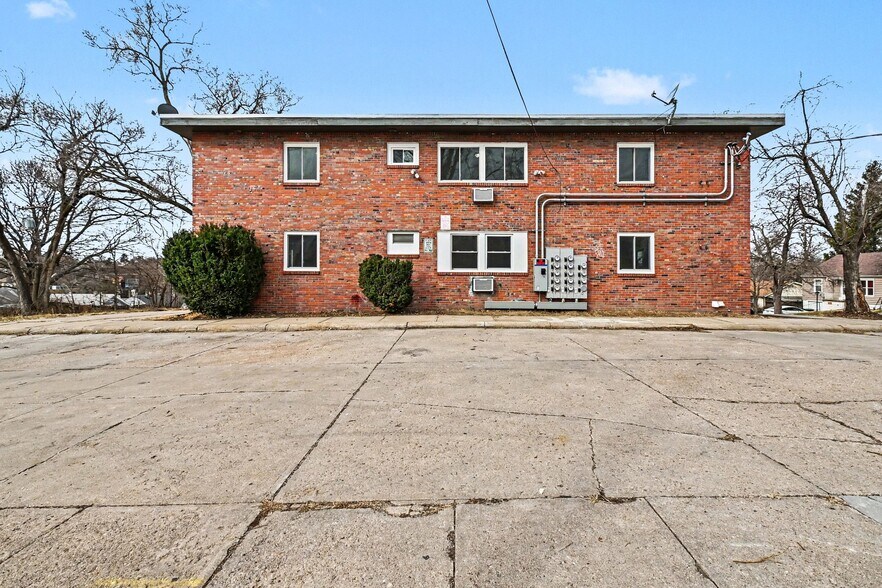More Photos Of 4501 Lafayette Ave, Omaha Apartments For Sale