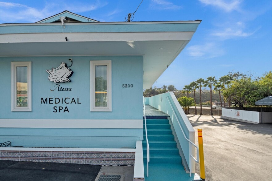 More Photos Of 5200 Lake Murray Blvd, La Mesa Medical For Lease